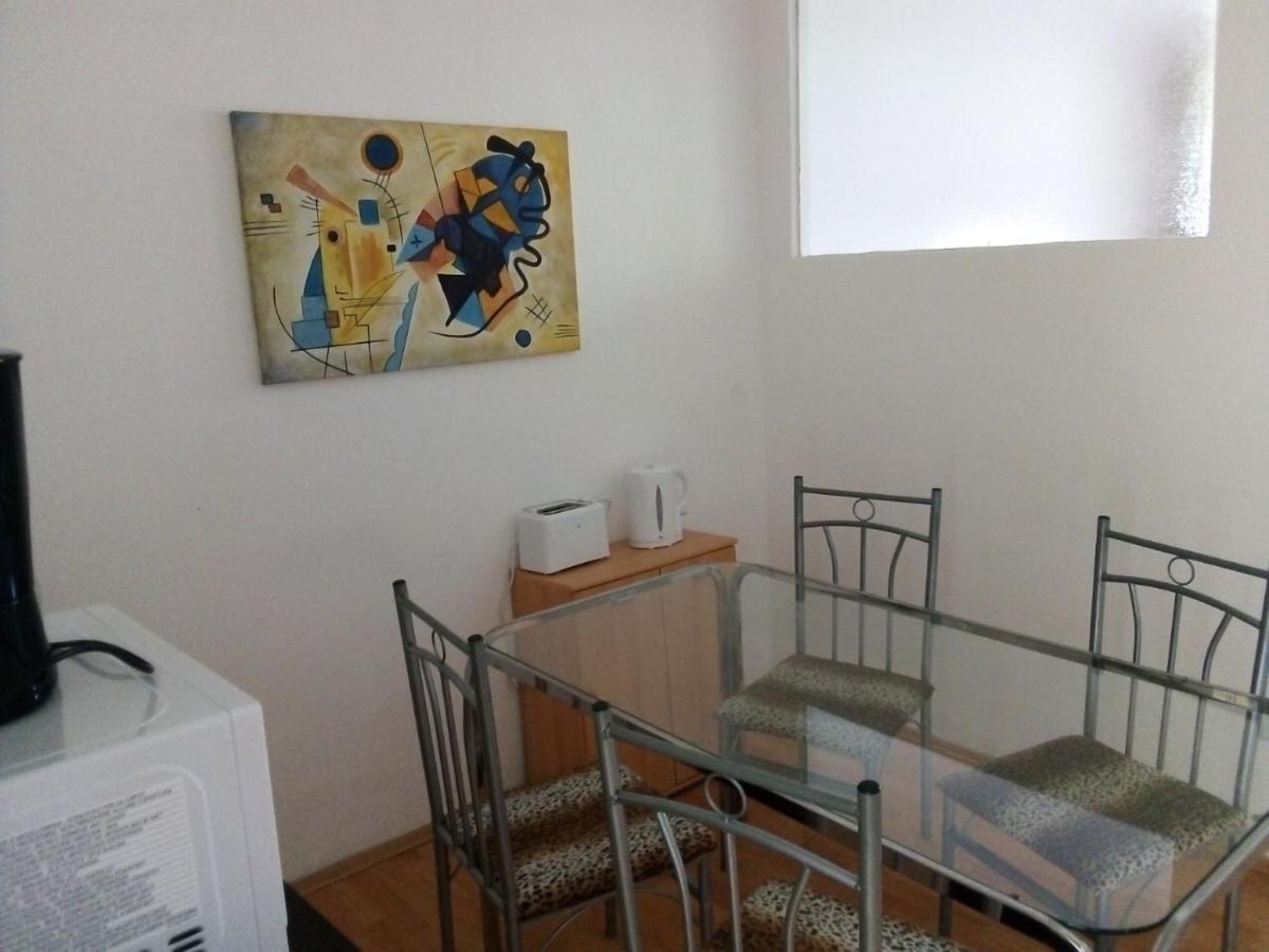 Raisa Apartments Fuenkhgasse 프레스바움 외부 사진